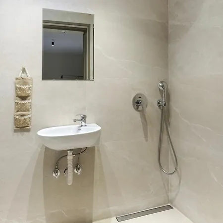 Aura Luxury - Seaside Getaways Olympiada