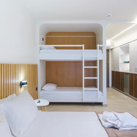 Aura Luxury - Seaside Accessible Friendly 4* אולימפיאדה