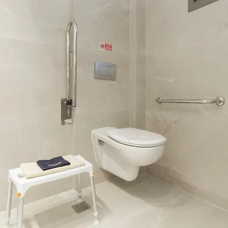 Aura Luxury - Seaside Accessible Friendly