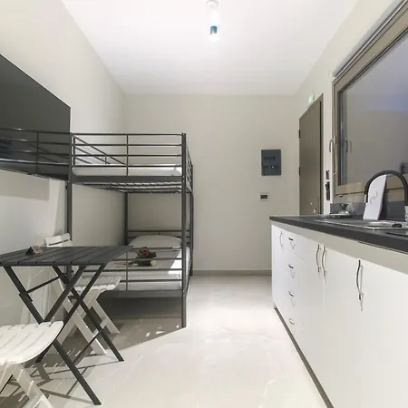Aura Luxury - Seaside Accessible Friendly 4*