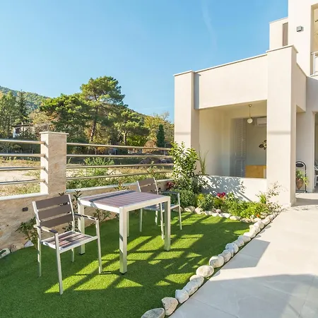 Aura Luxury - Seaside Accessible Friendly