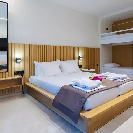 Aura Luxury - Seaside Getaways Apartahotel