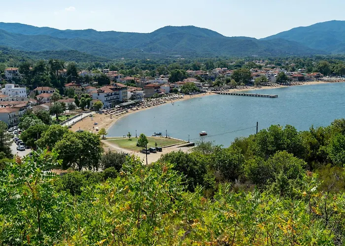 Aura Luxury - Seaside Getaways 4*