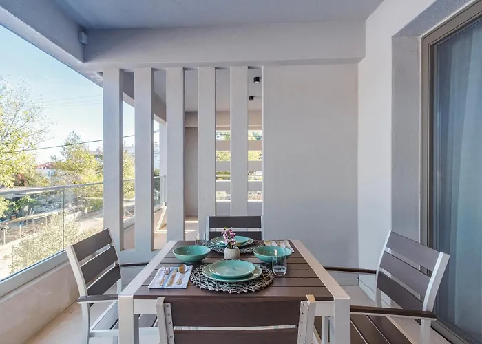 Aura Luxury - Seaside Getaways Hotel de apartamente 4*