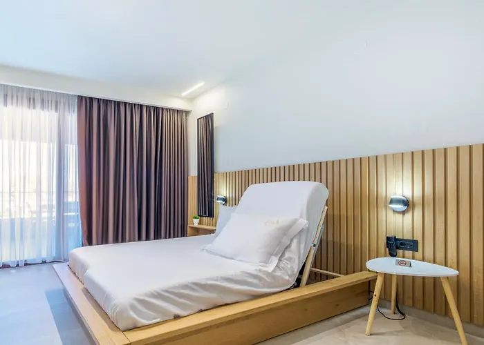 Aura Luxury - Seaside Getaways Hotel de apartamente 4*