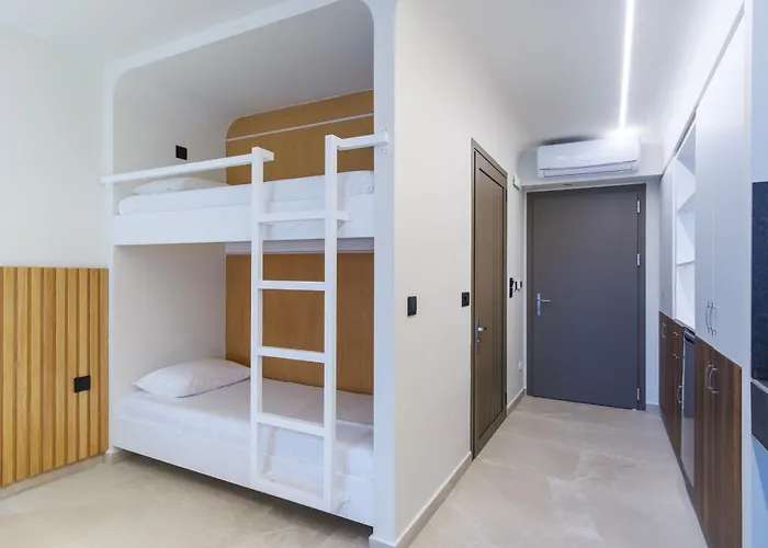 Aura Luxury - Seaside Getaways 4*